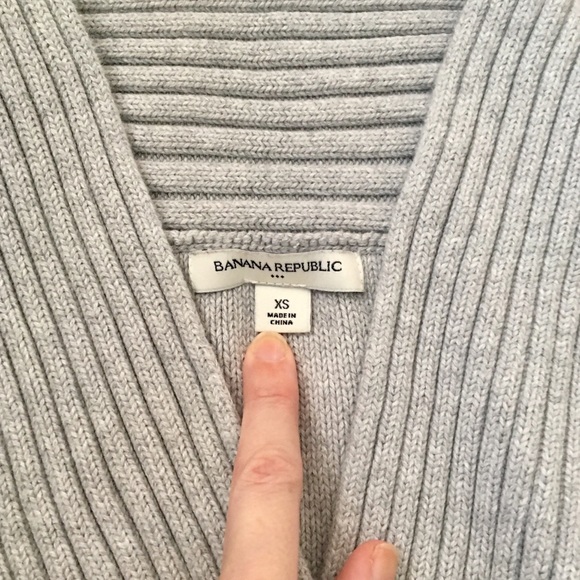 Banana Republic XS Sweater Top - Picture 6 of 7